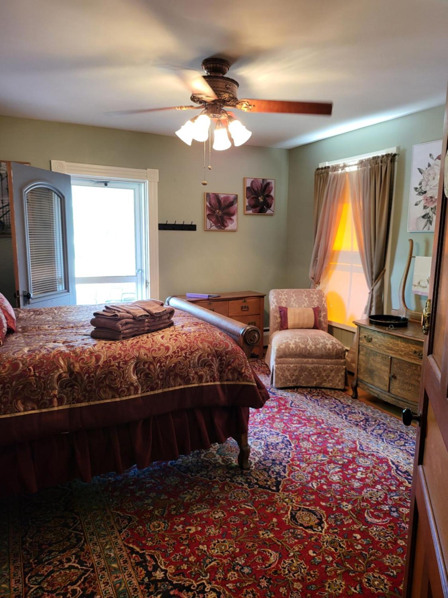 The Fox And The Grapes Bed and Breakfast Lodi Exteriör bild